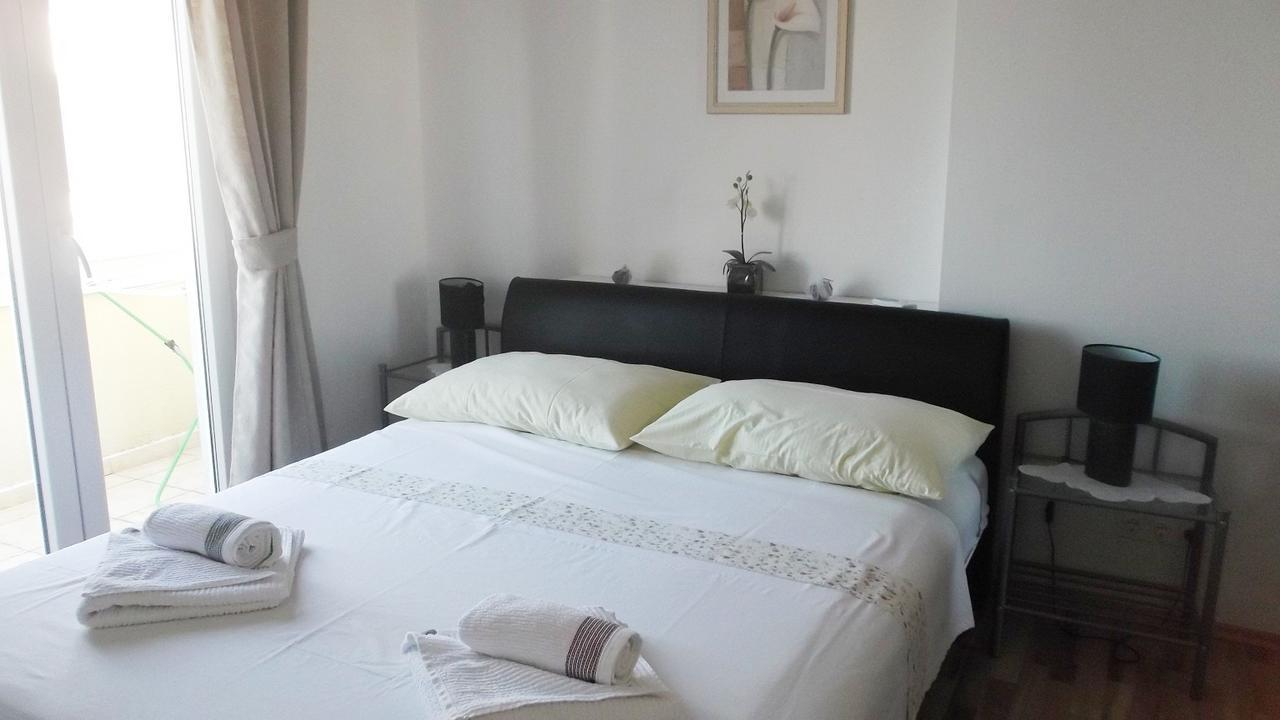 Apartments Marija Near Center Vodice Pokoj fotografie